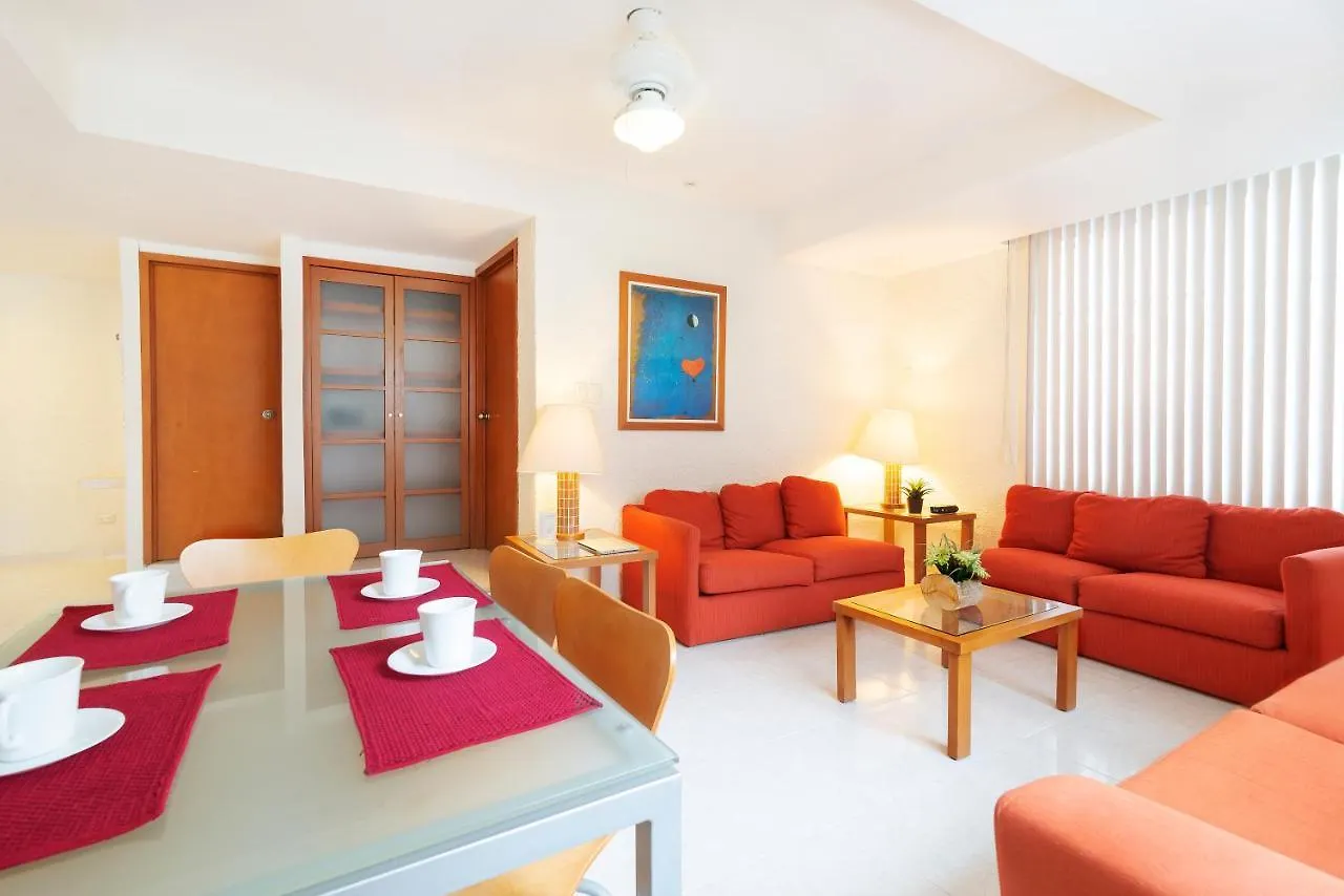 Hotel Y Suites Nader Cancun