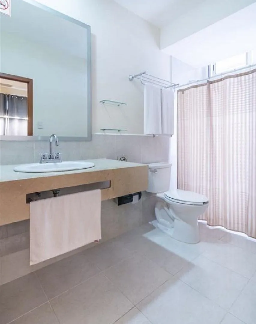 Hotel y Suites Nader Cancún